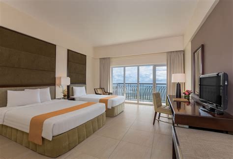 Taal Vista Hotel – SM Hotels.